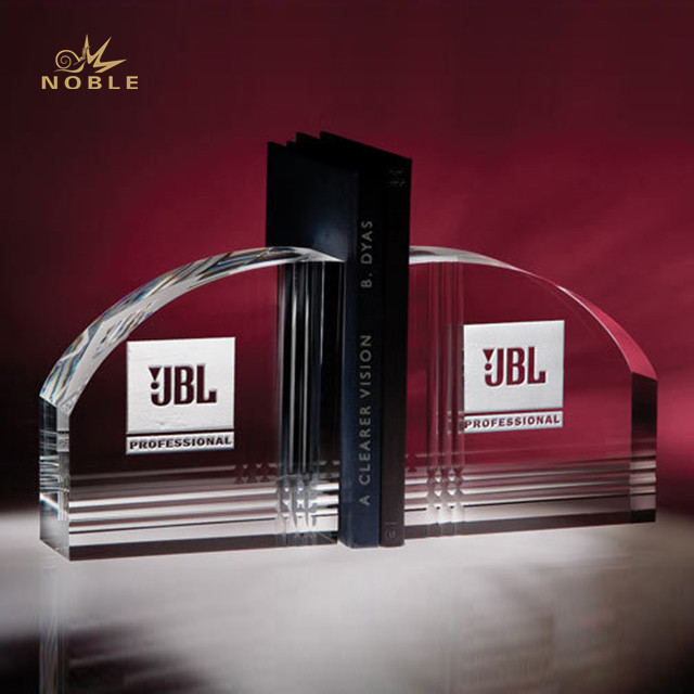 597---2A-UA026 Foundation Bookends