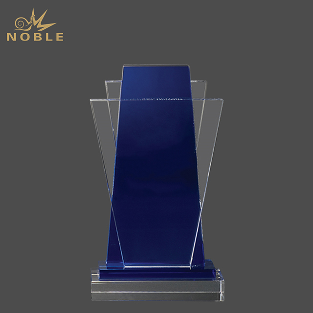 670---015 T-NAG47-HR Blue Crystal Supreme Award