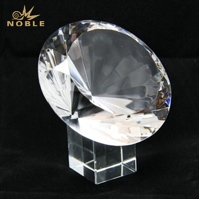 Diamond Crystal Award 