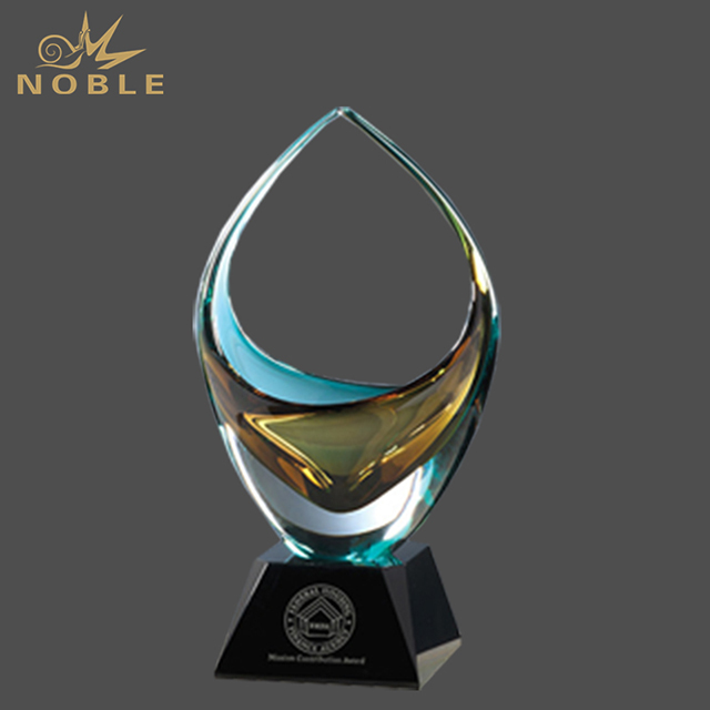 187---084 SG-62-009-PP Sunset Basket Artglass Award