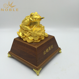Chinese Characteristics Gold Toad Metal Home Office Decoration