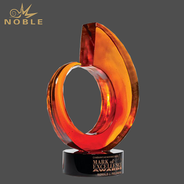 243---083 RS-9851-19-HR Amber Velocity Artglass Award