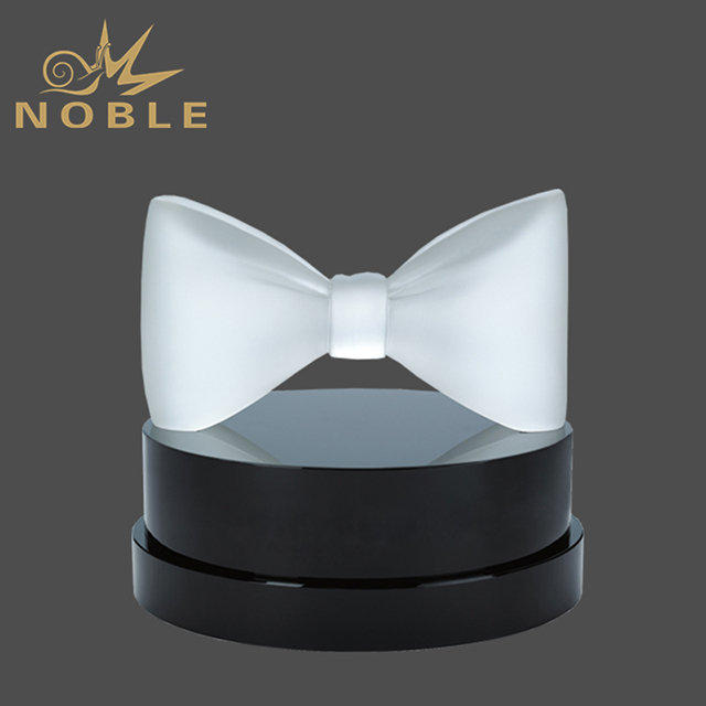 686---032 JF-36775-HR Elegant Black Tie Crystal Award