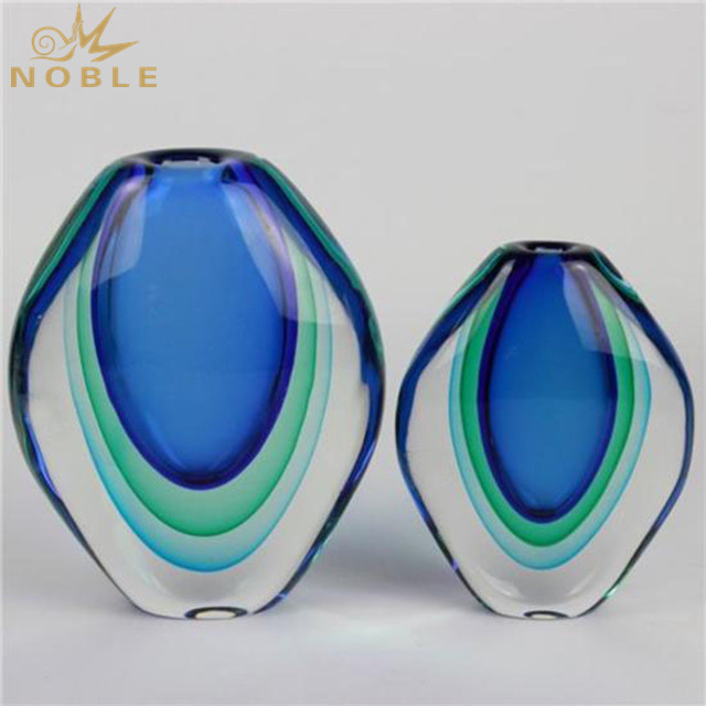 Artistic Vase Art Hand Blown Glass Trophy 