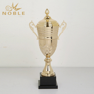 2018 New Design Sports Metal Trophy Cup with Black Base