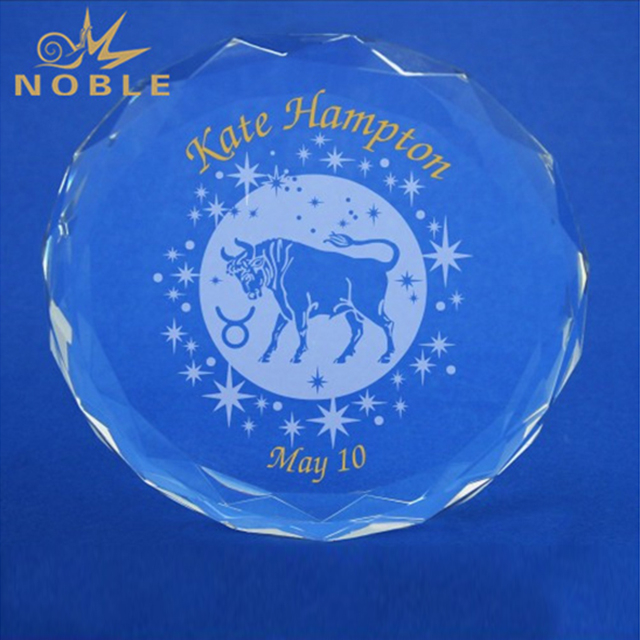 Zodiac Taurus Gem Cut Crystal Paperweight 