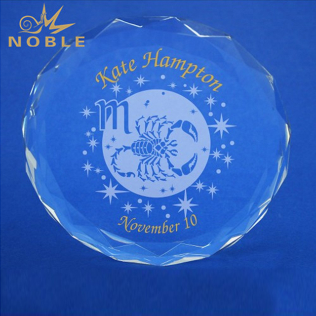 326---2A- CCV049 Zodiac Scorpio Gem Cut Paperweight