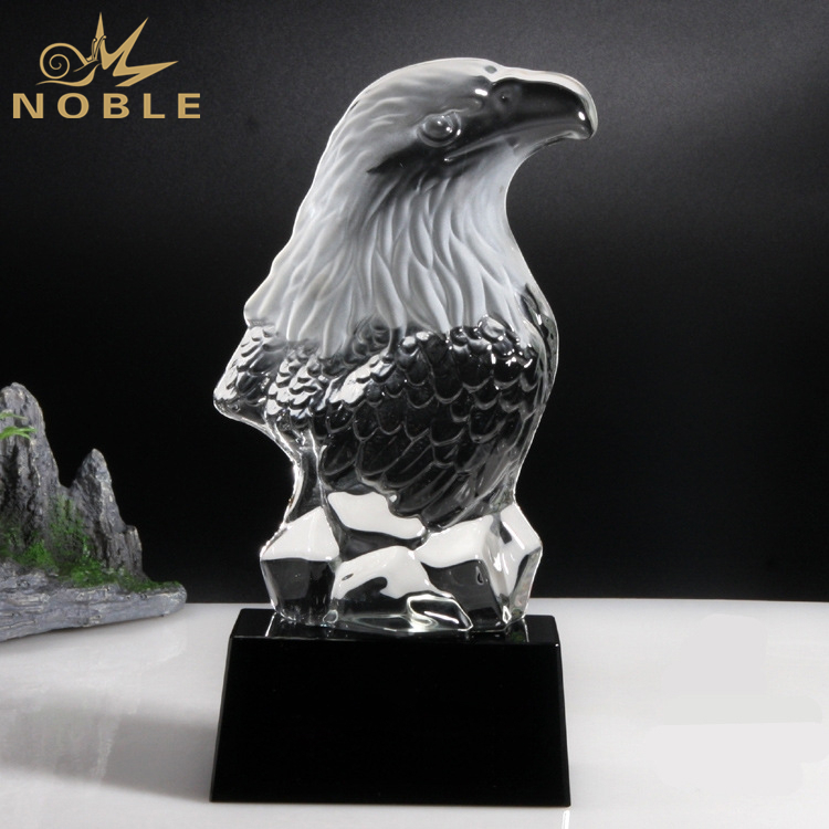 Crystal Eagle Figurine Trophy With Black Base