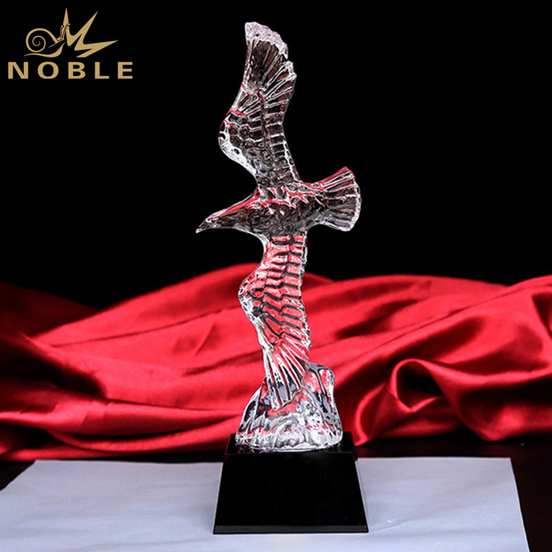 Crystal Eagle Trophy With Black Base