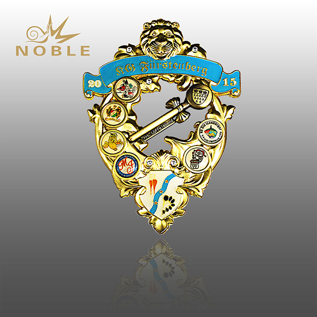 Luxury Design Custom Metal Medal with 3D Logo 