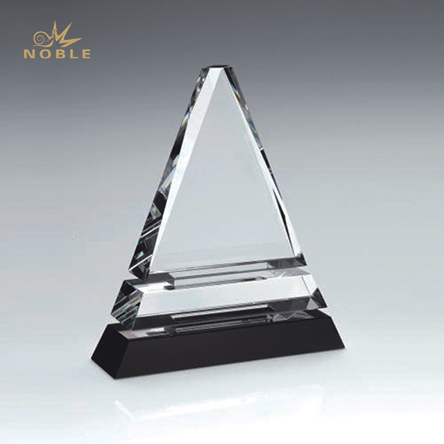 Blank Crystal Pyramid Trophy 