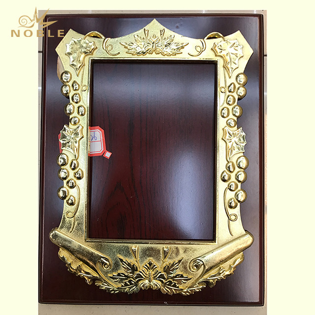 Rectangle Shape Wood Plaque Shield 