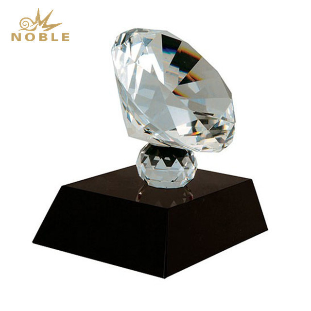 Diamond Crystal Award with Black Pedestal Base