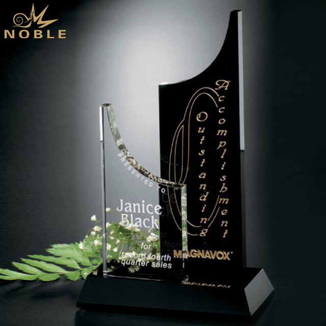 462---2A-CT107--Tuxedo Award Avalon