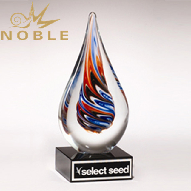 44---American Swirl Art Glass Award