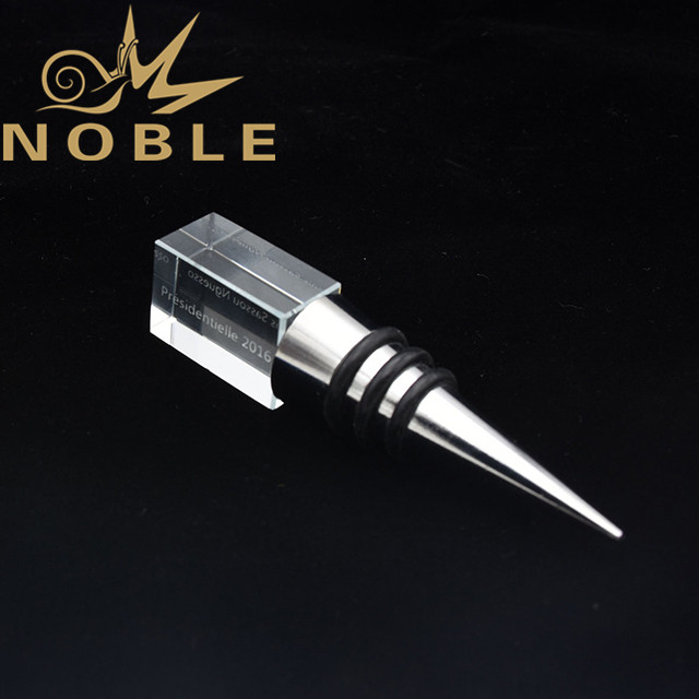 Custom Crystal Wine Stopper As Wedding Gift