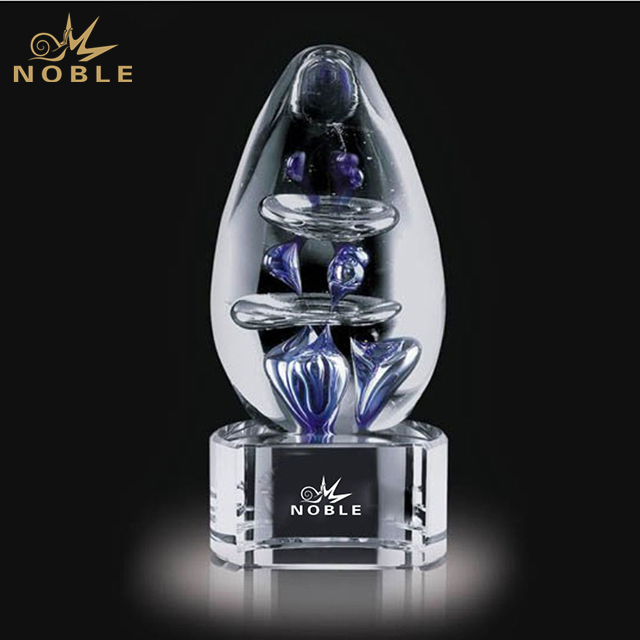 Eminence Award on Clear Base
