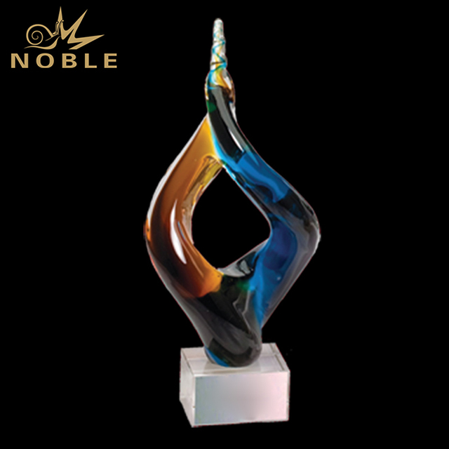 207---009 D-GLSC9-PP Collective Victory Art Award