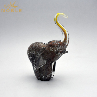 Cute Blown Glass Elephant As Home Decoration