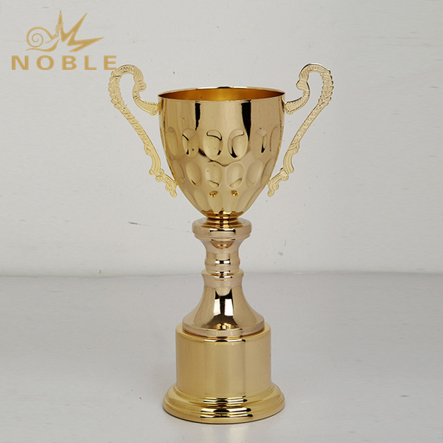2019 New Design Sports Metal Trophy Cup