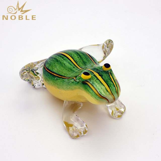 Unique Animal Hand Blown Glass Frog As Birthday Gifts