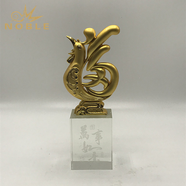 Decorative Gold Cock Metal Trophy with Clear Crystal Base