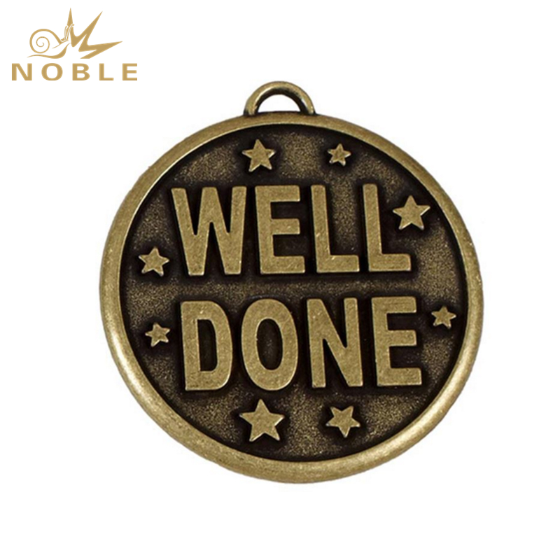 944---043 Gold Well Done Stars Medal 50mm