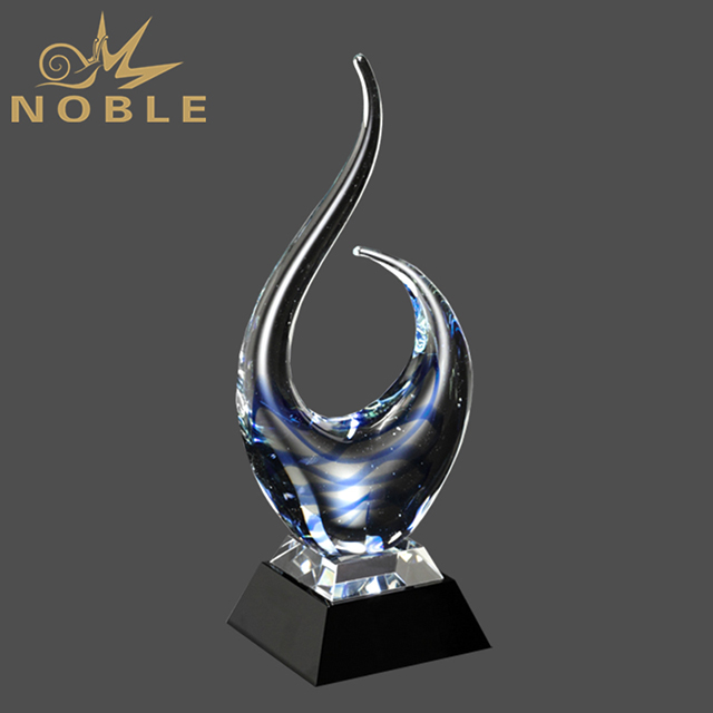 157---045 CD-7250-HR Blue Wave Crystal Artglass Award