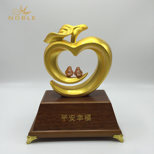 Metal Heart Trophy with Wood Base