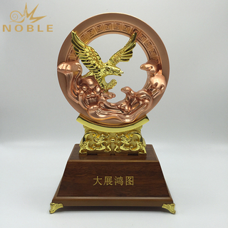 Round China Traditional Eagle Metal Home Decoration