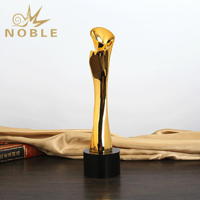 Wholesale Custom Design Resin Anniversary Souvenir Trophy Awards