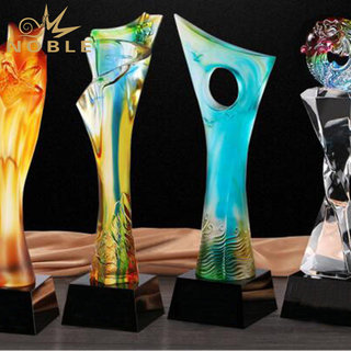 Colorful Designs Liuli Art Glass Award
