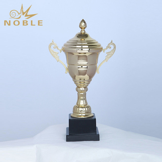 2018 Wholesale New Metal Trophy Cup with Black Base