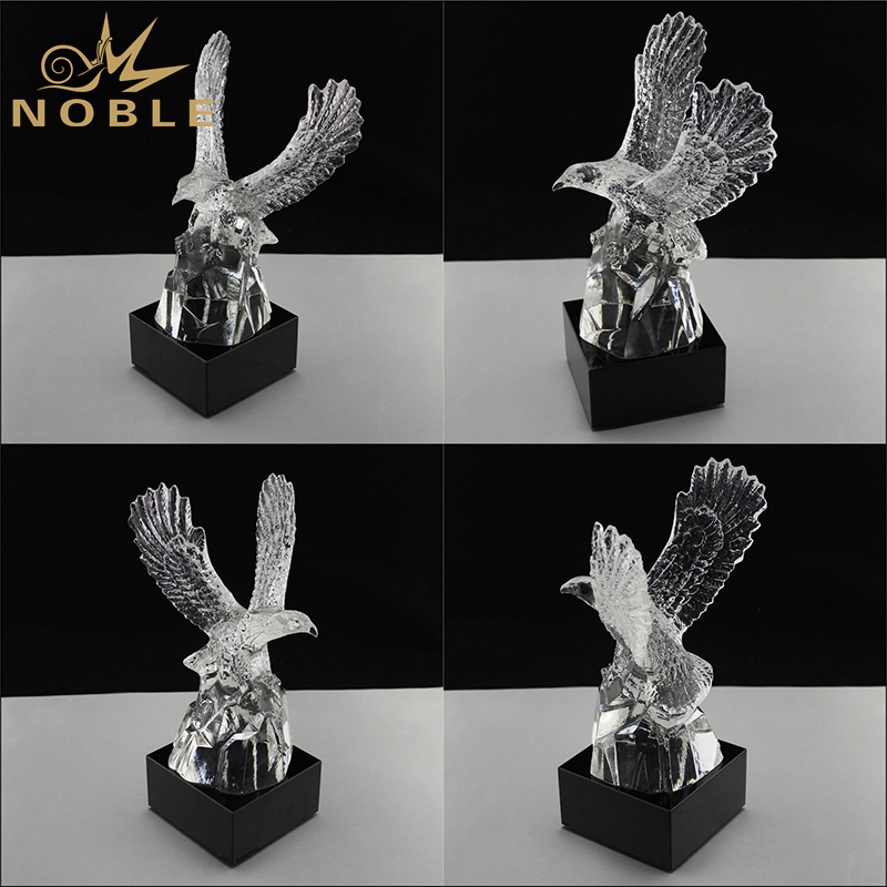 Unique Design Glass Eagle Trophy