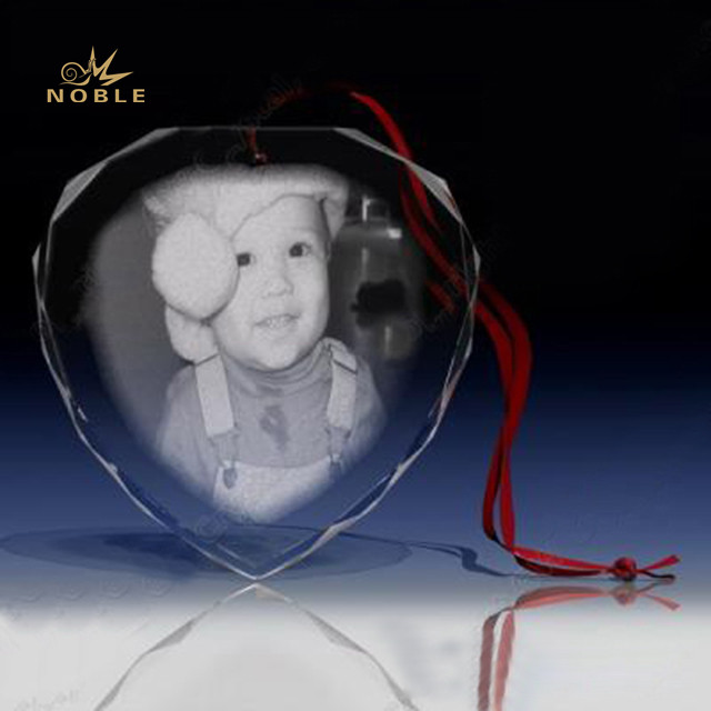 1---2A-AA008 HeartCrystalOrnament-Front__26125_zoom(1)