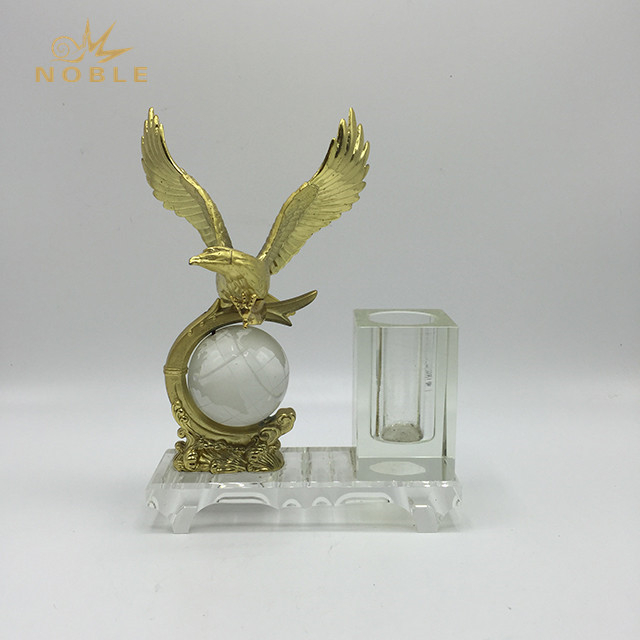 Metal Eagle Pen Holder 