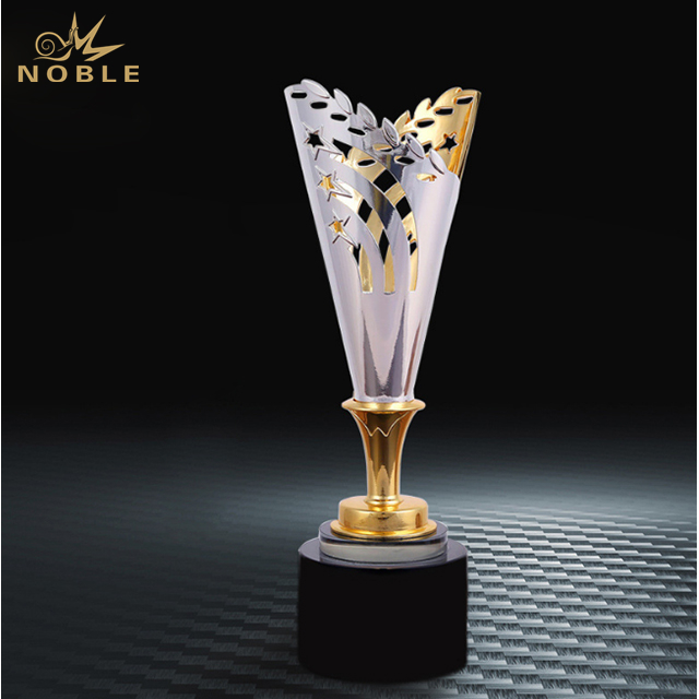 NB-CST 125 镀金创意镂空星星奖杯 Gold Metal Stars Trophy Cup