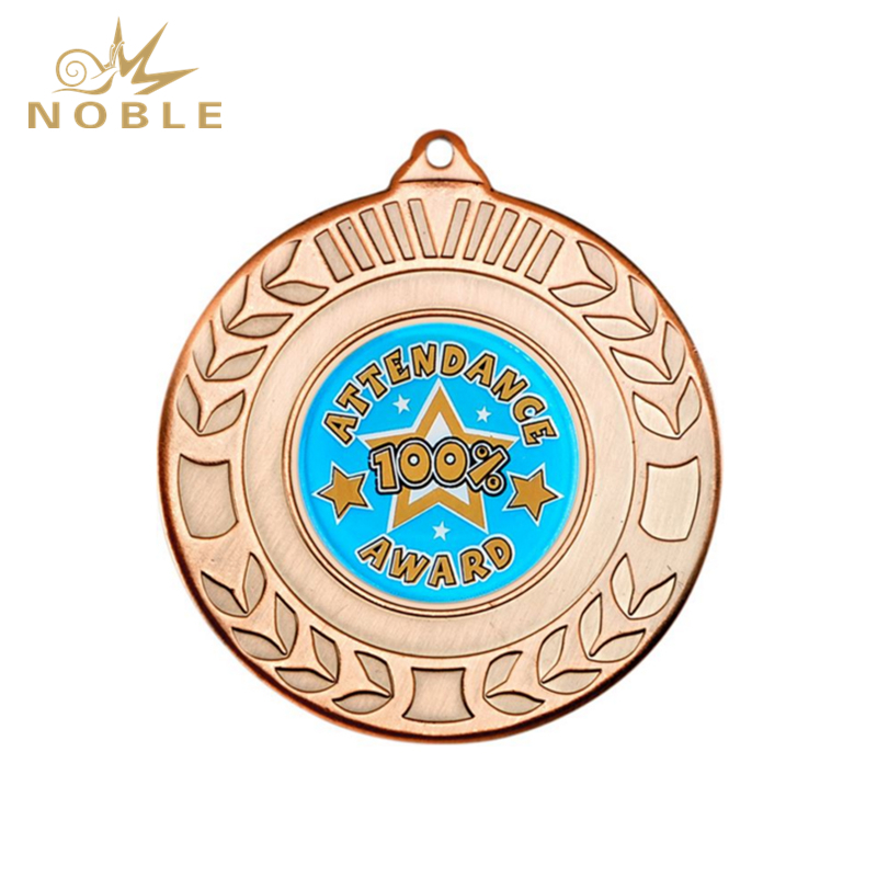 Bronze Attendance Medal with Wreath Pattern