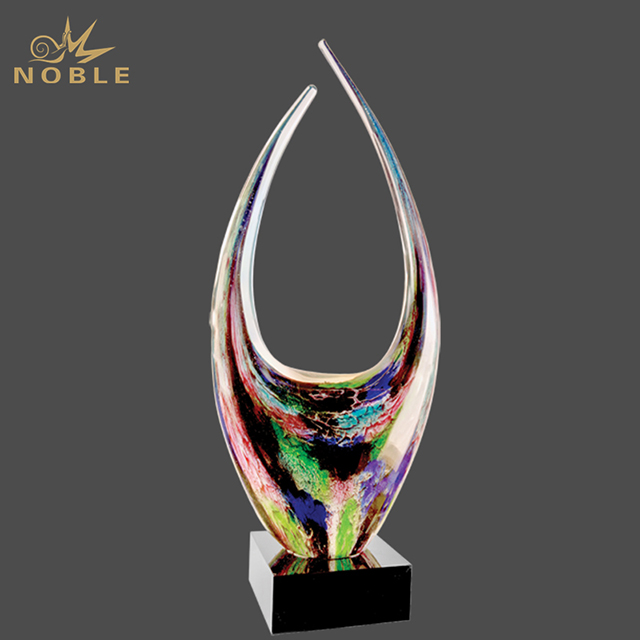 143---021 J-AGS06-HR Monarch Color Blast Artglass Award