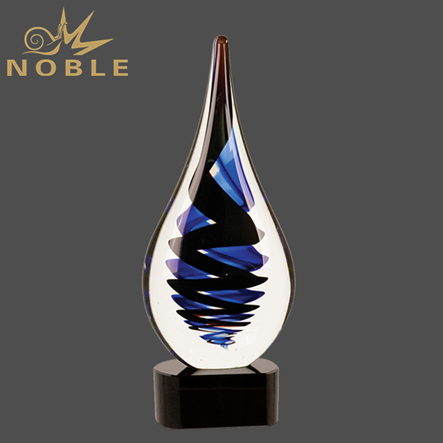 26---061 J-AGS26-HR Black Tornado Art Glass Award
