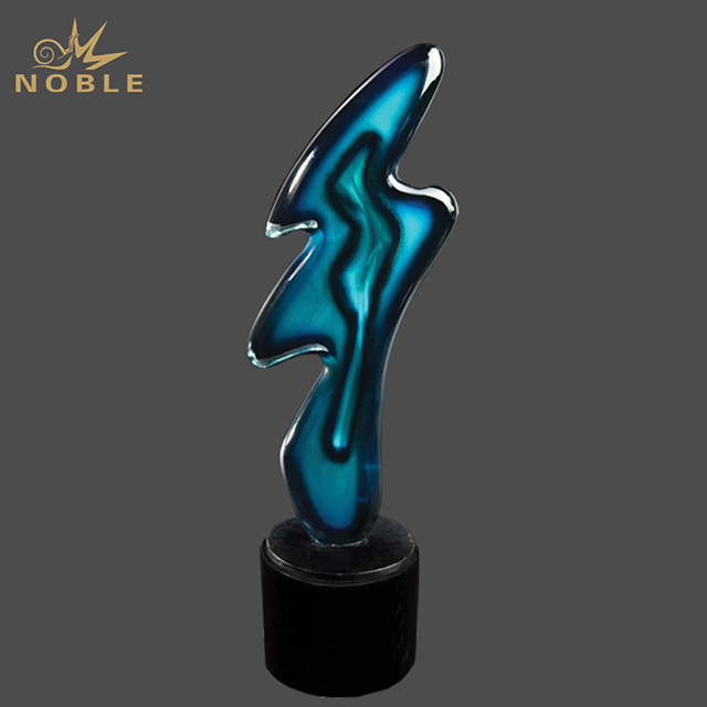 Blue Puzzle Artglass Award