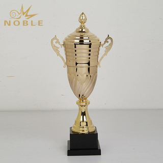 2019 Wholesale Metal Trophy Cup with Black Base