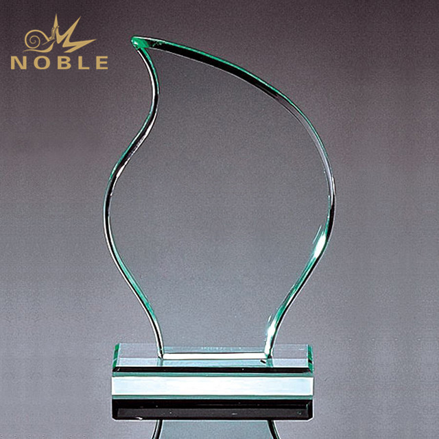 NB-YC069---NB-160806-013 Jade-Green-Flame-Shape-Award_91515342