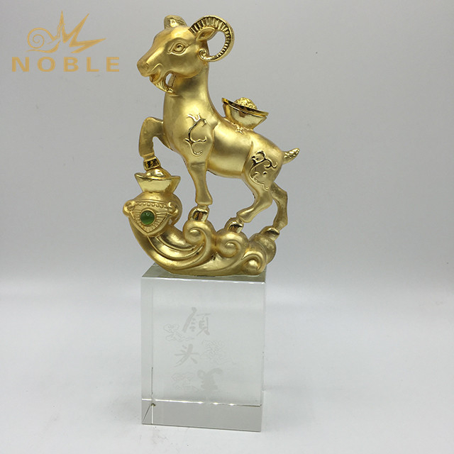 Antelope Metal Trophy with Clear Crystal Base