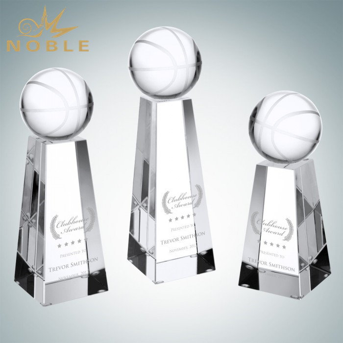 2019 Clear Crystal Basketball Award