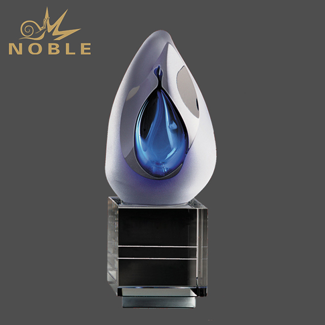 Aeroscape Crystal Art Glass Award