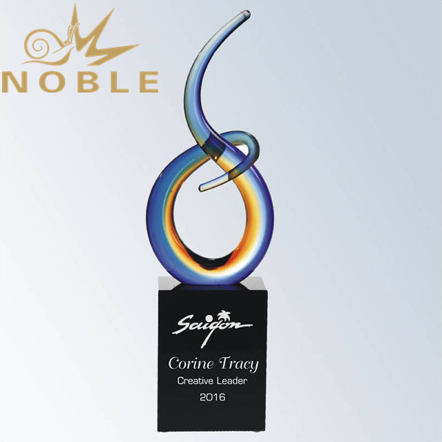 180---Engraved%20Free%20Form%20Art%20Glass%20Award%20on%20Black%20Base_2.v635936129957919189