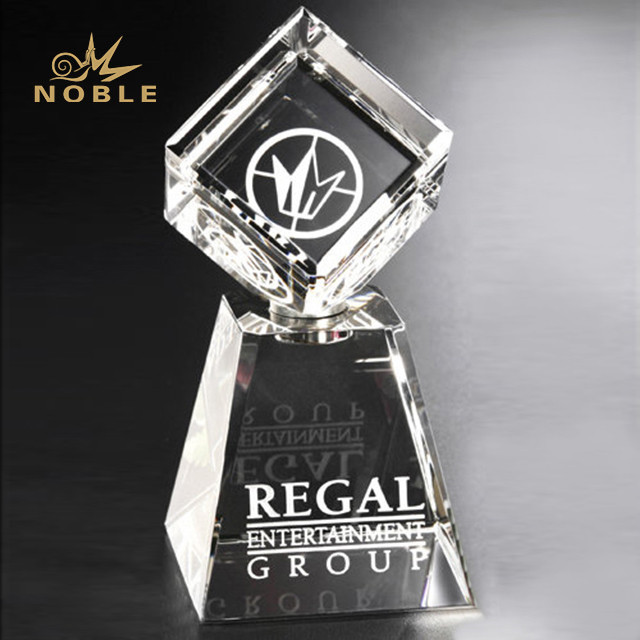 399---2A-CT002--Awards In Motion Arden