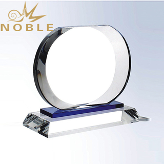 Oval Optical Crystal Plaque with crystal base 