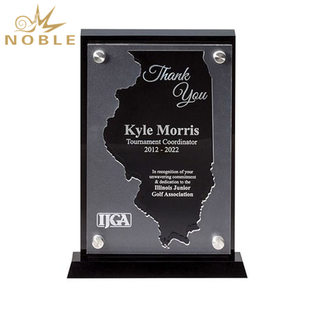 26---2A-TAC048-STATE OF ILLINOIS BLACK ACRYLIC AWARD WITH BLACK ALUMINUM ENGRAVING PLATE AND FLOATING